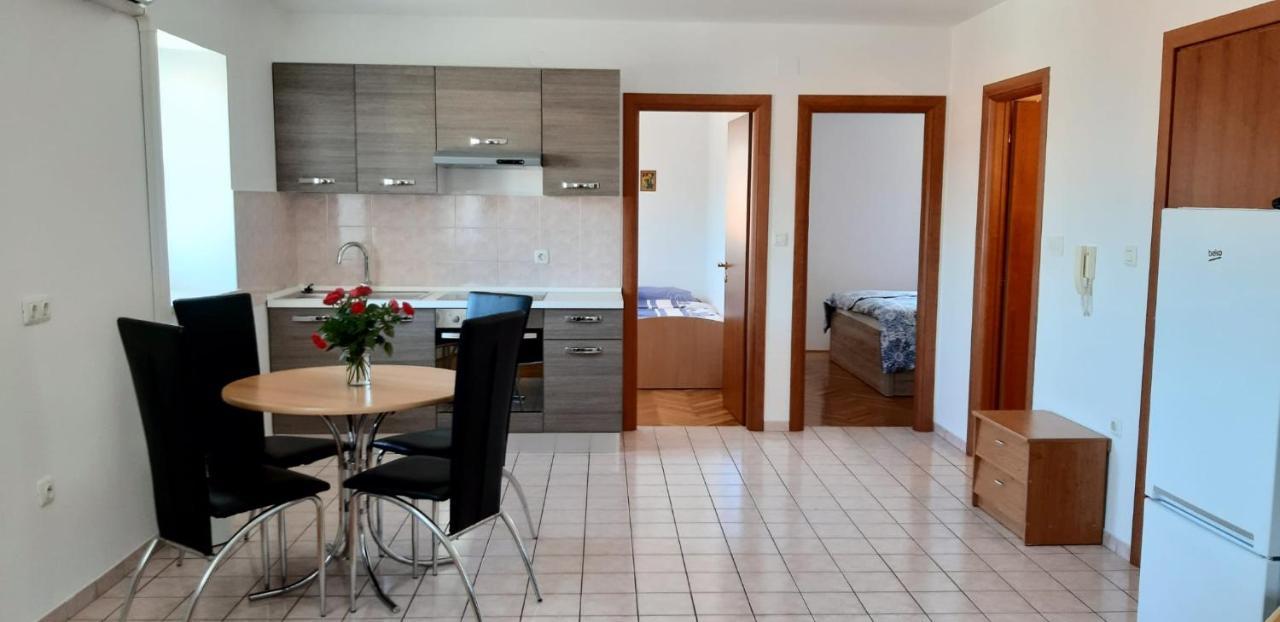 Apartments Bellus Mare Mali Lošinj Buitenkant foto