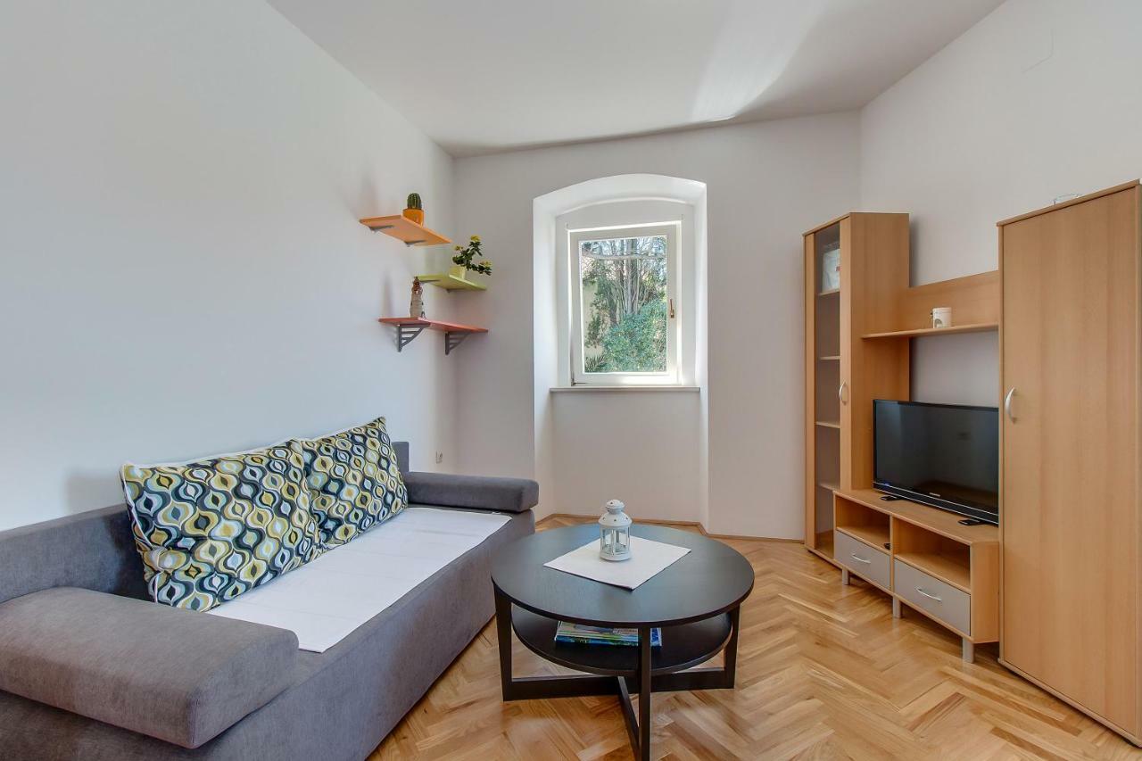Apartments Bellus Mare Mali Lošinj Buitenkant foto