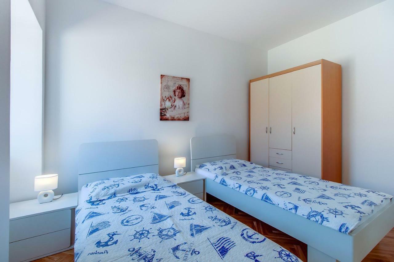 Apartments Bellus Mare Mali Lošinj Buitenkant foto